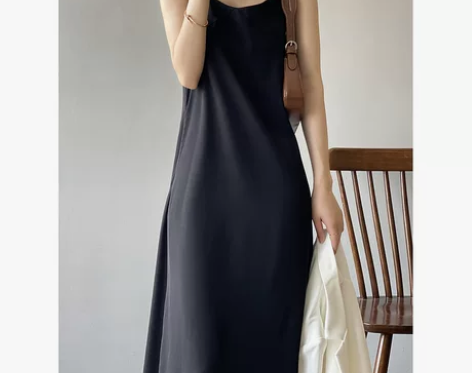 拉夏贝连衣裙 尔黑色吊带裙女2023春夏新...