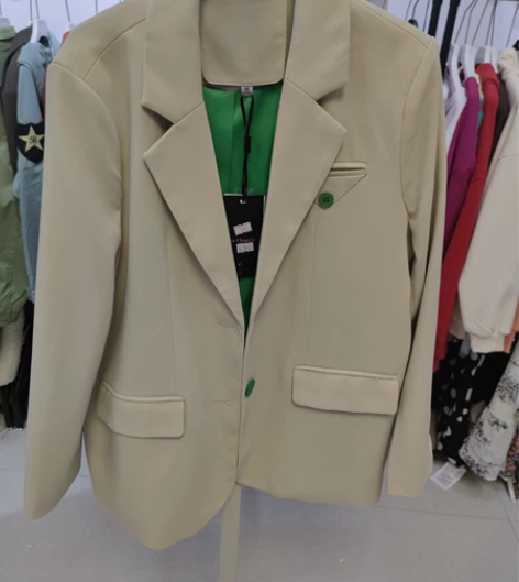 拉夏贝尔西装短款西服外套西装 拉夏贝尔品牌...