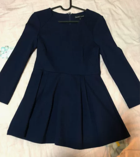 热风hotwind上衣小短裙，M码，有弹性...