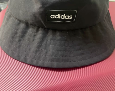这是专柜购 正品阿迪neo渔夫帽 仅带过一...