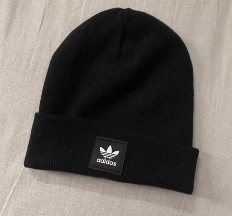 三叶草帽子，仅试过，实体店买的，原价好像两...