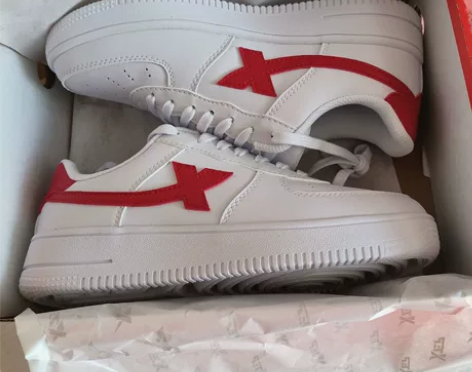 特步小白鞋女鞋2023年夏季新款鞋子休闲鞋...