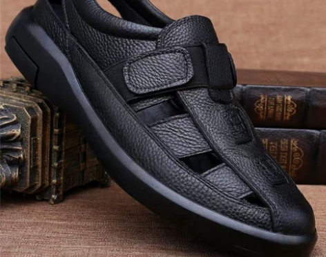 特价清仓夏季凉鞋男士时尚百搭软底软皮防滑透...