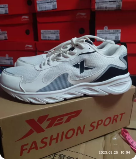 特步  45码一双 感兴趣的话点“我想要”...