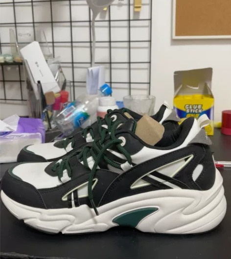 特步 休闲鞋 运动鞋 42码 全新 感兴趣...