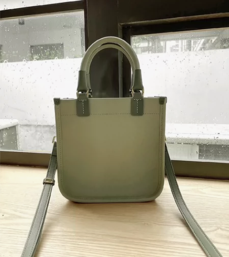 全新真皮手提包女斜挎包单肩包百搭款大容量包...