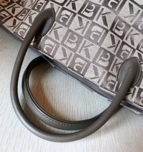 意大利小众奢侈品牌 全新保存品  二手物品...