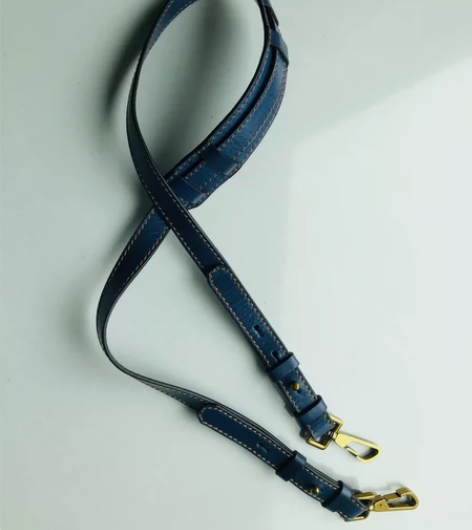 【出让闲置】出让一根闲置的帕佳图女包的长肩...