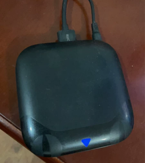 天猫魔盒m11，青春版。自提 感兴趣的话点...