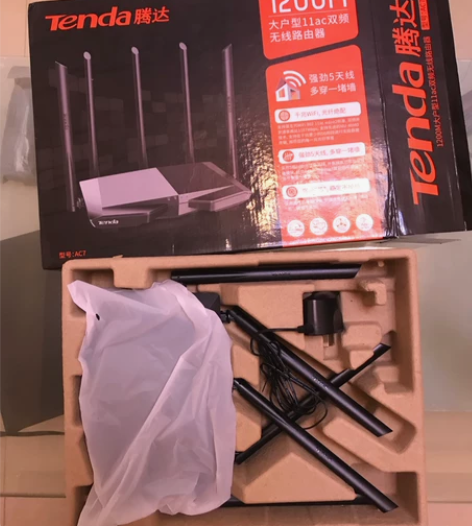 全新路由器Tenda腾达带包装，这个买来两...