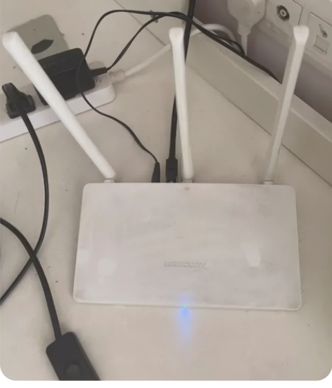 功能完好，就是长时间放在一个地方有点沾灰，...