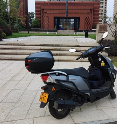 铃木uy神车百年纪念版蚕丝灰，13000多公里缓慢增加中，平...