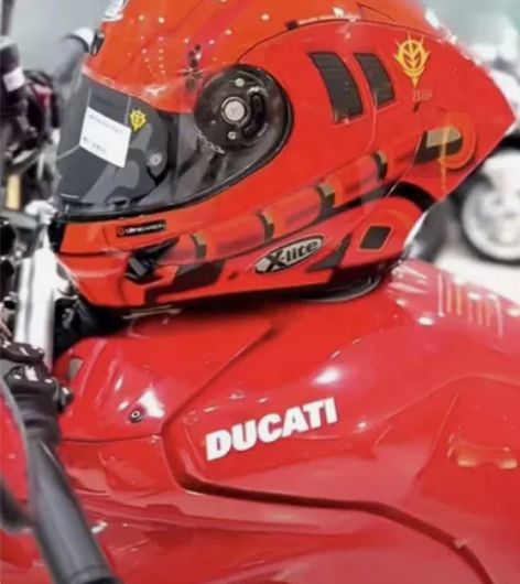 XLITE  803rs   大尾翼高达，...