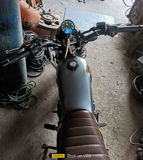 春风，狒狒125发动机六档，新车八千多，跑...