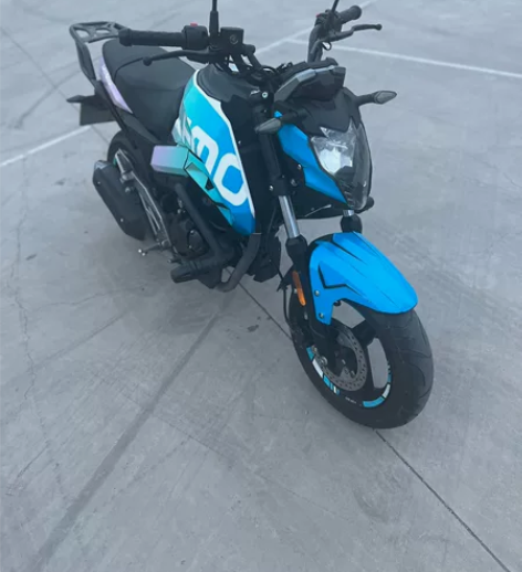 急用钱出售19年春风st125狒狒 不到一...