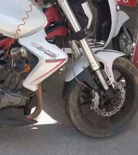 贝纳利黄龙300  正规手续 带夏德三箱 ...