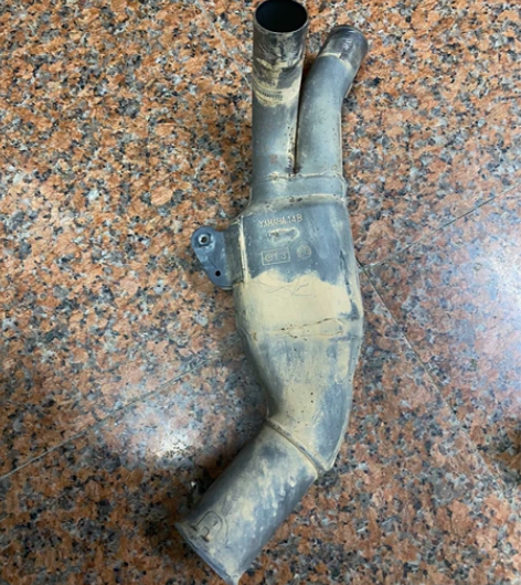 09-14年雅马哈R1排气中段。 感兴趣的...