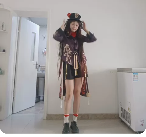 胡桃cos全套 没有鞋 没有袜子 呢个红...