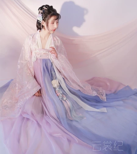 初中运动会250淘宝买的，内衬不见了，其他...