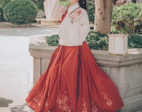 汉尚华莲 汉服女正品原创 芙蓉月 袄裙马面...