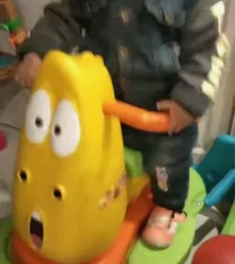 爆笑虫子蹦蹦车弹簧车儿童扭扭车可滑行防侧翻...