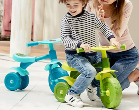 费雪儿童滑行车宝宝1-2周岁礼物学步车玩具...