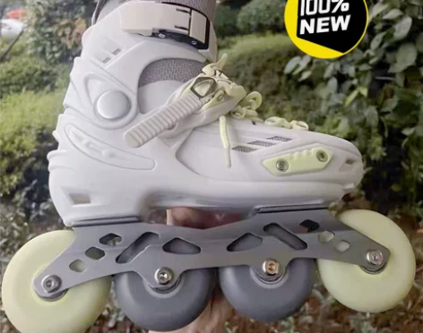 T9专业轮滑鞋休闲平花极光轮溜冰鞋男女初学...