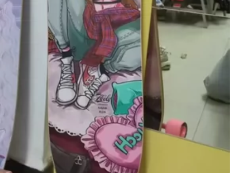 滑了几次 挺新的  Hooly长板Girl...