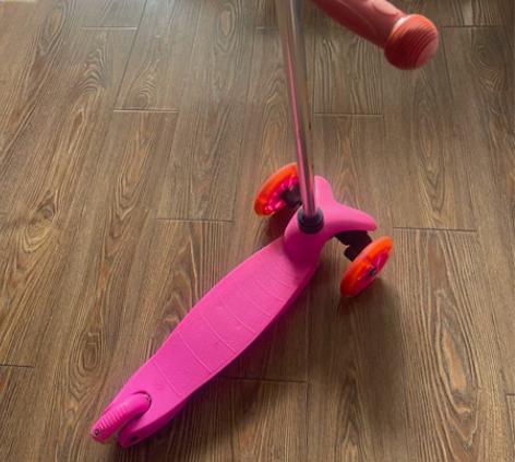 玫红色 儿童幼儿滑板车 单板车 前双轮 后...