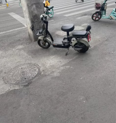 雅迪电动车 买的二手车 刚换了原装电池 不...