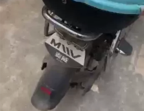 哈啰锂电池电动车,正常使用,个人闲置,合格...