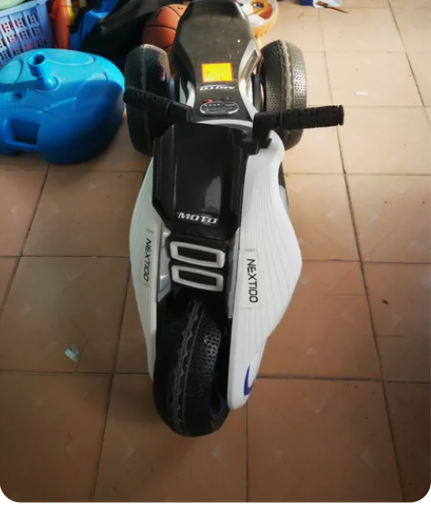 闲置四驱儿童充电电动车（实物拍摄，无修图）...