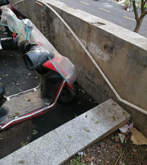 新日72v电动车车架车子还蛮好一套行头出。...