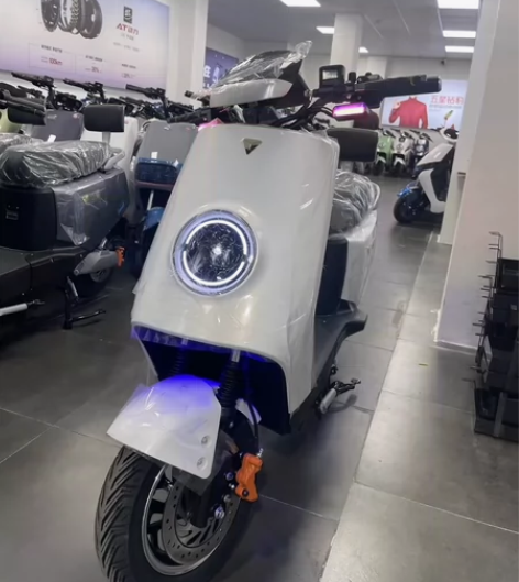 深圳全新二手电动车48v60-72伏可上白...