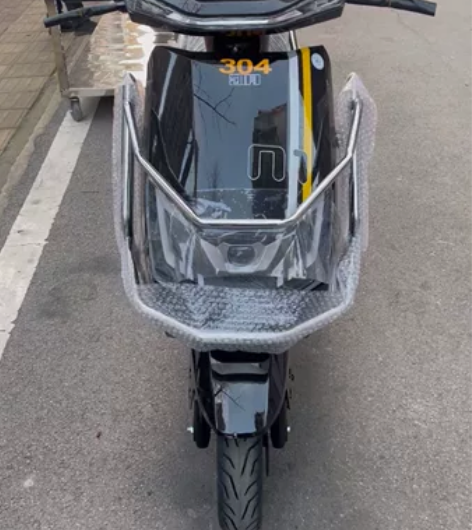 租车兄弟看过来，换一次电跑100多公里，全...