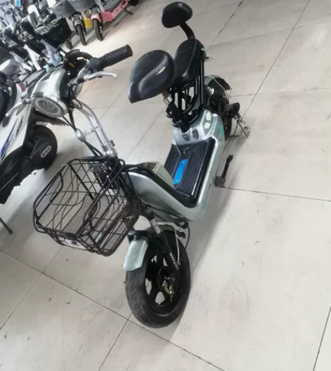 绿源二手电动车，48v12ah电池，电池质...