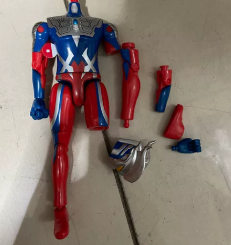 万代17.5厘米奥特曼可发声赛罗迪迦高斯梦...