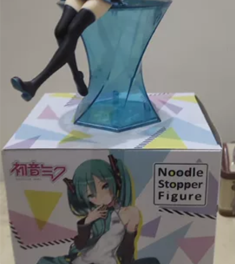 初音未来景品，已经带盒子，一直放在储物柜，...