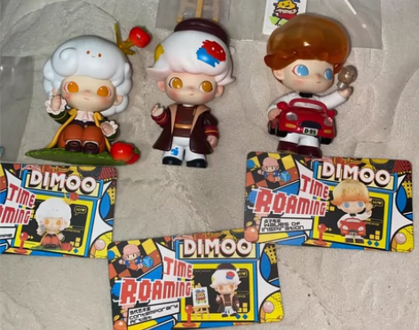 DIMOO 时光漫游系列手办盲盒公仔娃娃潮...