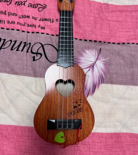 儿童玩具尤克里里 初级入门玩具乐器仿真...