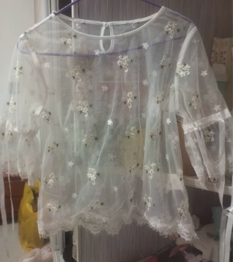 甜美罩衫，实体店入 感兴趣的话点“我想要”...