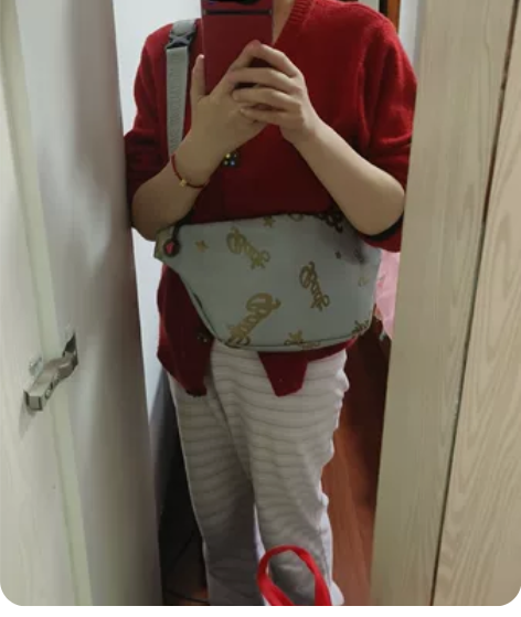 李宁斜挎包 感兴趣的话点“我想要”和我私聊...