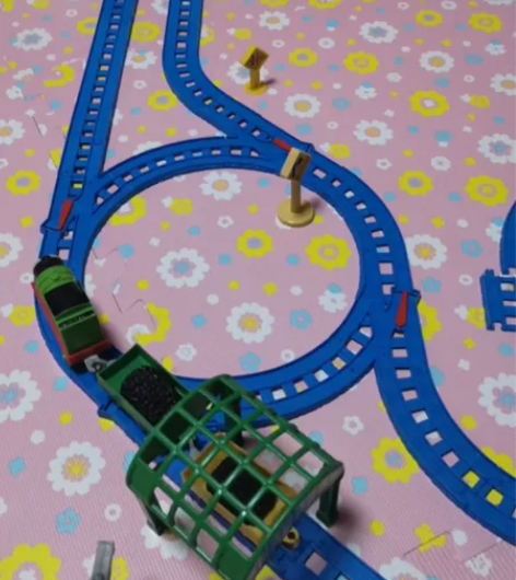 托马斯小火车轨道 正版，忘了几套了，所有配...