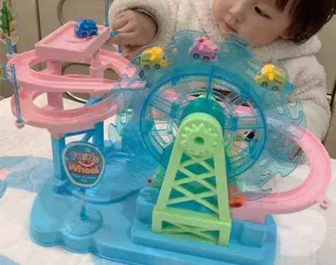 火车轨道摩天轮电动玩具儿童汽车闯关大冒险男...