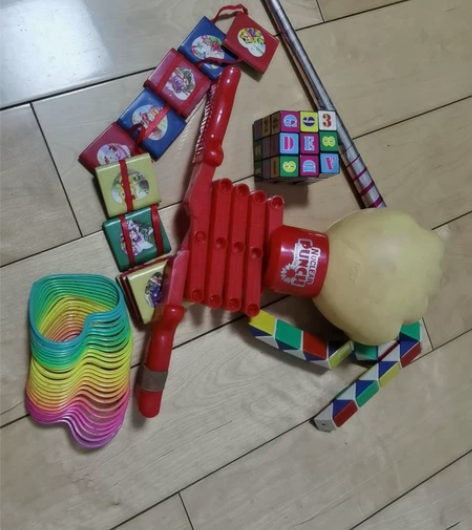 古早玩具 买的是情怀(*′罒`*) 满满都...