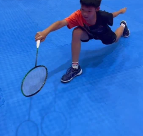 羽毛球培训，北上广深均有校区，全体科班羽毛...