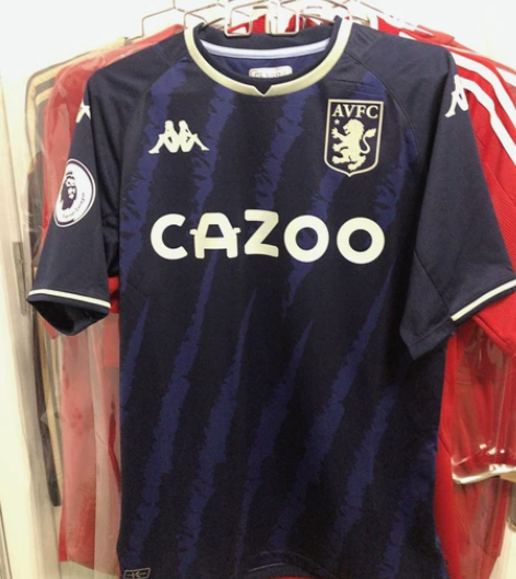 维拉21-22赛季二客球衣，欧码M。 印的...