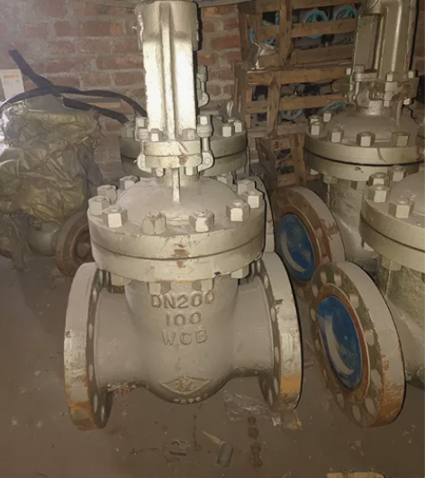 全新铸钢阀门，每种5台，便宜处理 感兴趣的...