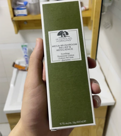 菌菇水 精华水 朋友送的生日礼物 我用不上...