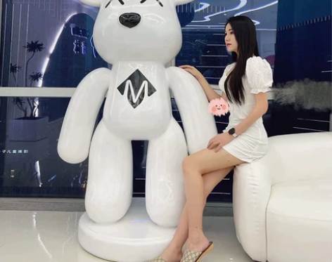 潮牌暴力熊大摆件网红积木熊雕塑美发店酒吧卡...
